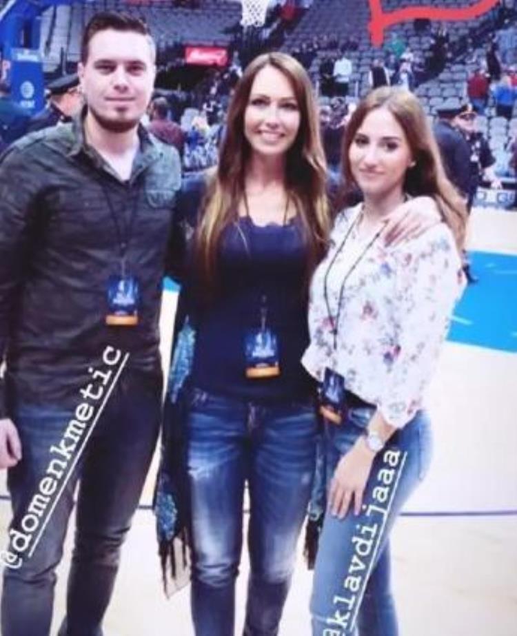 nba东契奇妈妈「东契奇母亲是NBA最美星妈40岁风韵犹存一哥忍不住点赞」
