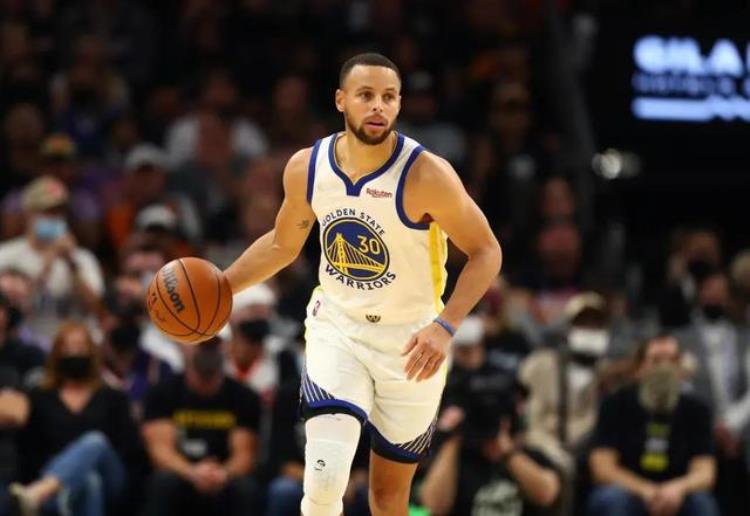 库里的进攻能力在NBA排第几「美媒列出202223赛季NBA进攻能力最强的十人库里第二」