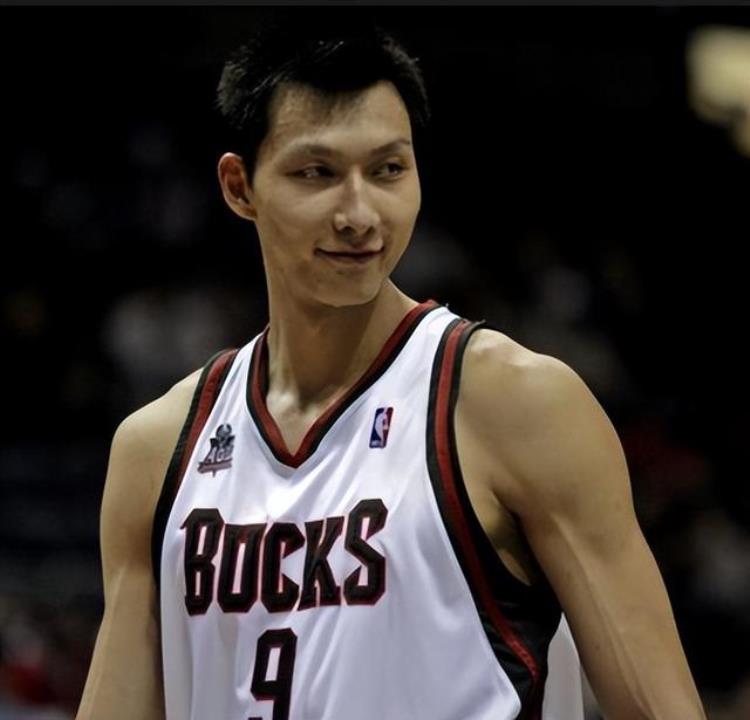 王治郅能在nba领多少退休金「姚明易建联巴特尔王治郅未来能在NBA拿多少退休金」