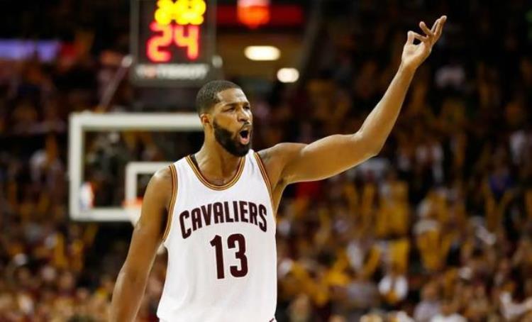罗德曼前场篮板数据「更多进攻机会细数NBA前场篮板能力最强的球星罗德曼仅第三」