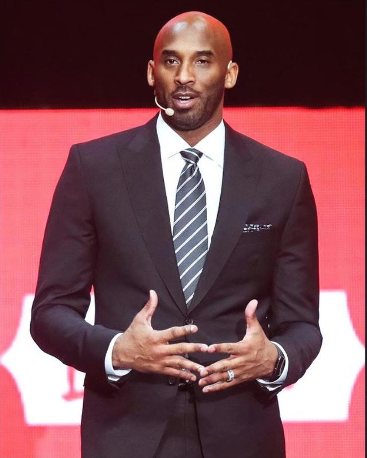 NBA又帅又能打的5大球星科比被赞万人迷乐福能出道当男模