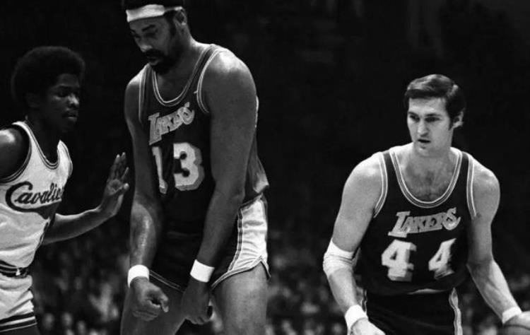 最强nba梯队「极具统治力盘点NBA最豪华的五大夺冠阵容豪门队两次上榜」