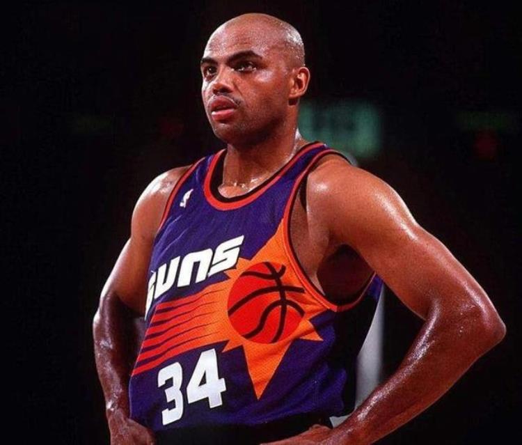 罗德曼前场篮板数据「更多进攻机会细数NBA前场篮板能力最强的球星罗德曼仅第三」