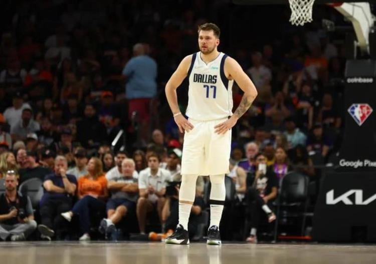 库里的进攻能力在NBA排第几「美媒列出202223赛季NBA进攻能力最强的十人库里第二」