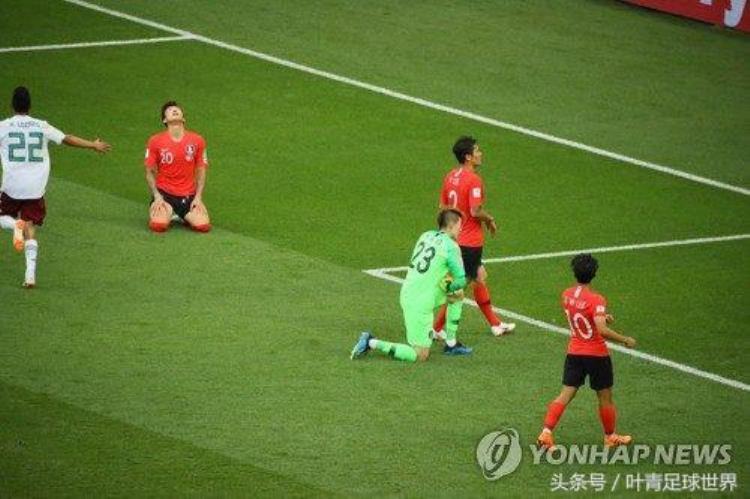韩国足球脏动作「韩国世界杯第1脏队2场47次犯规野蛮踢人飞踹剪刀脚」
