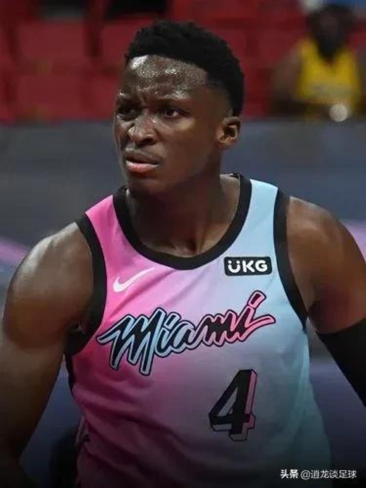 nba巨星争相与小罗合影这就是世界巨星的魅力吧「NBA巨星争相与小罗合影这就是世界巨星的魅力」