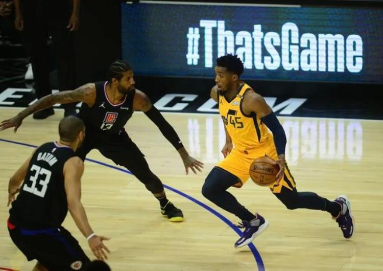 库里进步最快球员「NBA现役前十突破高手库里第二詹姆斯居尾欧文排名下跌」