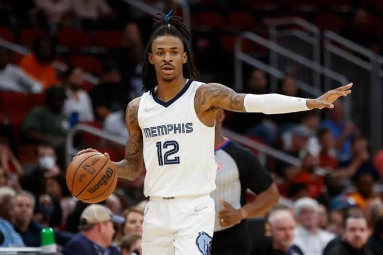 库里的进攻能力在NBA排第几「美媒列出202223赛季NBA进攻能力最强的十人库里第二」