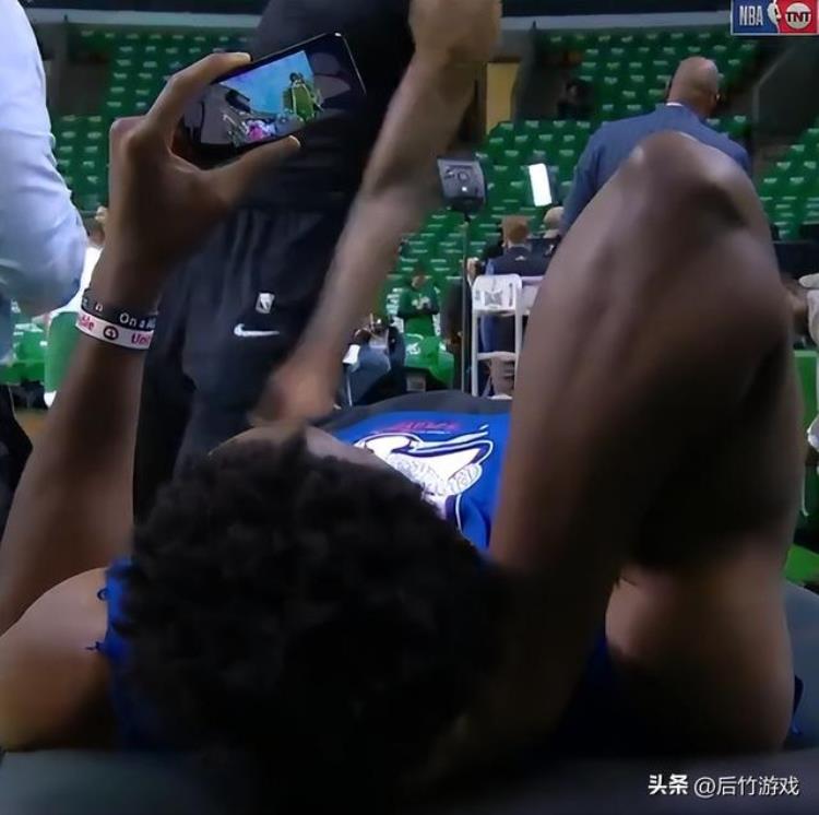 鹈鹕队球星蔡恩威廉森称80的NBA球员都喜欢动漫