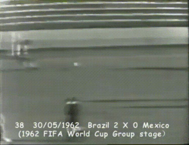 球王贝利去世梅西C罗姆巴佩哀悼从贫民窟到三夺世界杯冠军他实现了逆风翻盘的奇迹