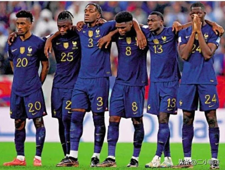 法国队非洲裔球员「世界杯决赛:法国队非裔球员遭种族歧视攻击」