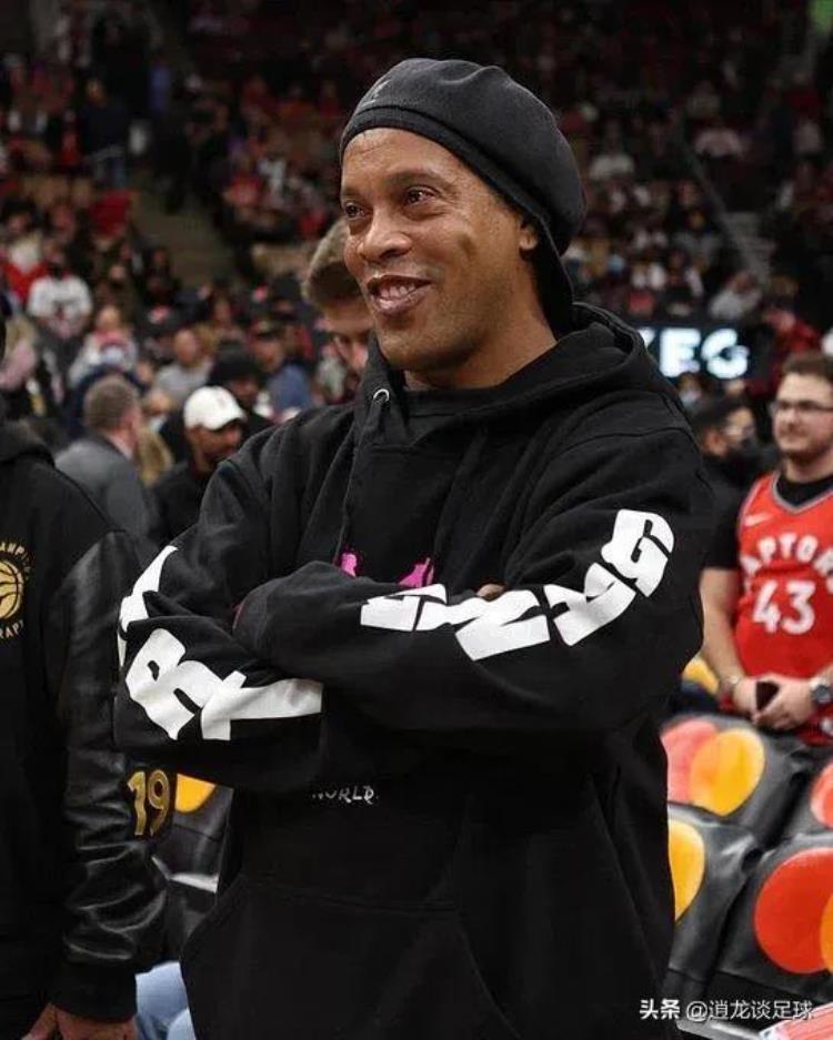 nba巨星争相与小罗合影这就是世界巨星的魅力吧「NBA巨星争相与小罗合影这就是世界巨星的魅力」