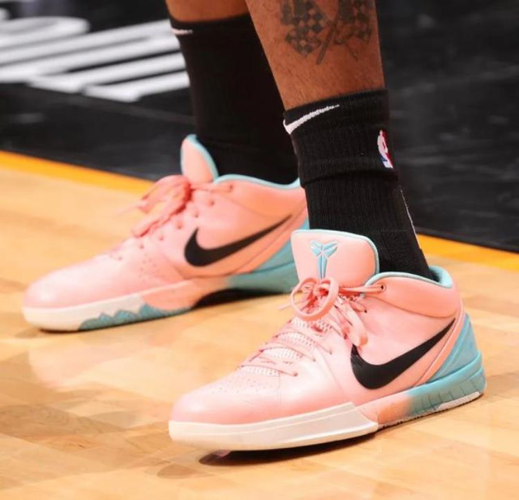 NBA球员上脚锡安2代有点复古李宁拉塞尔支线新配色