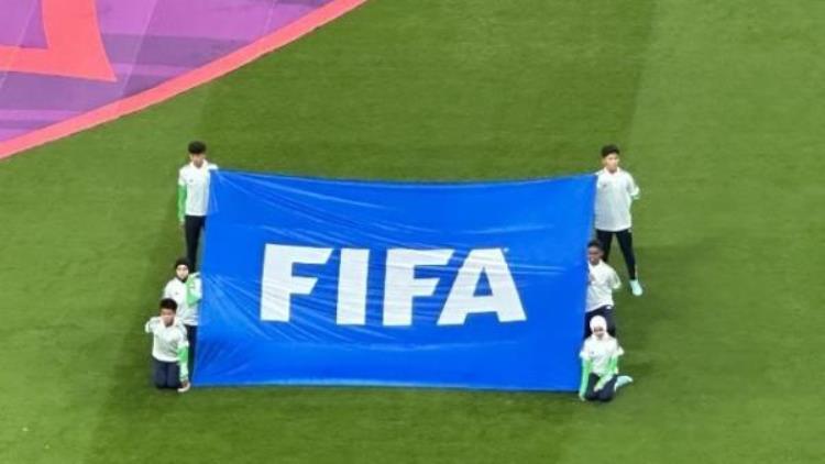 对话开幕式护旗手是中国少年效力马竞梯队梦想代表国足