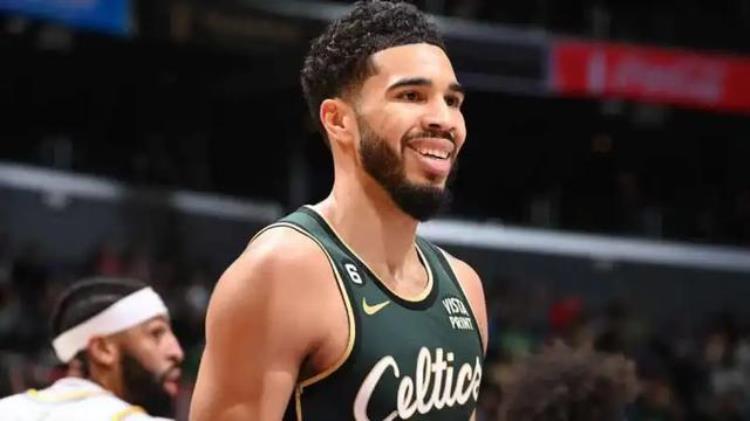 NBA圣诞大战前25位球星排行榜库里保罗汤普森谁更胜一筹