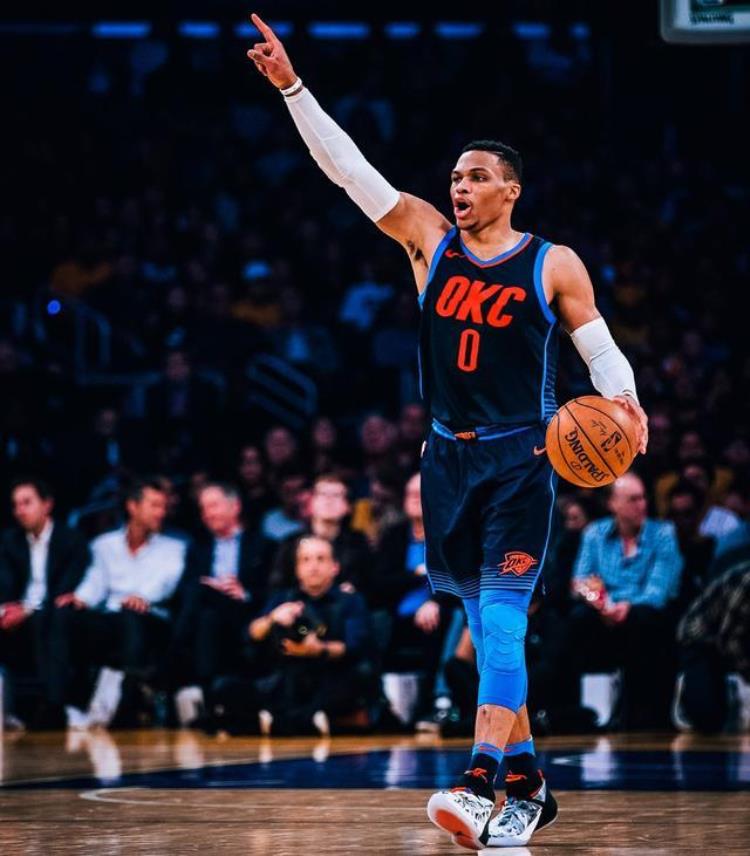 张伯伦的体能「精力充沛盘点NBA体力最好的十大球星张伯伦仅排第三名」