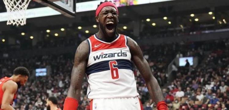 NBA另一鞋王上脚韦德全城9V2他被誉为奇才崛起的X因素