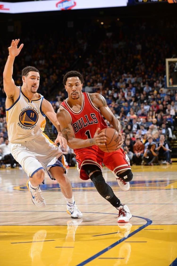 nba中的球员「NBA现役有2个球员全世界球迷都喜欢一个是克莱另一个是谁」