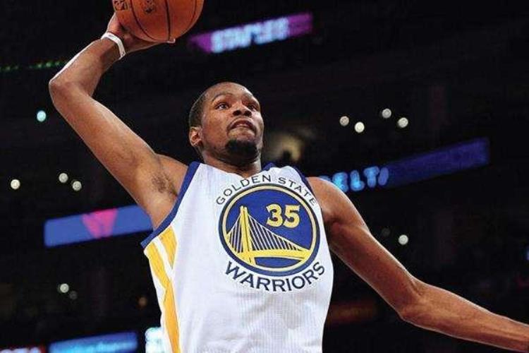 NBA球星的生日「生日统计瞧一瞧有没有现役NBA球星和你同一天生日」