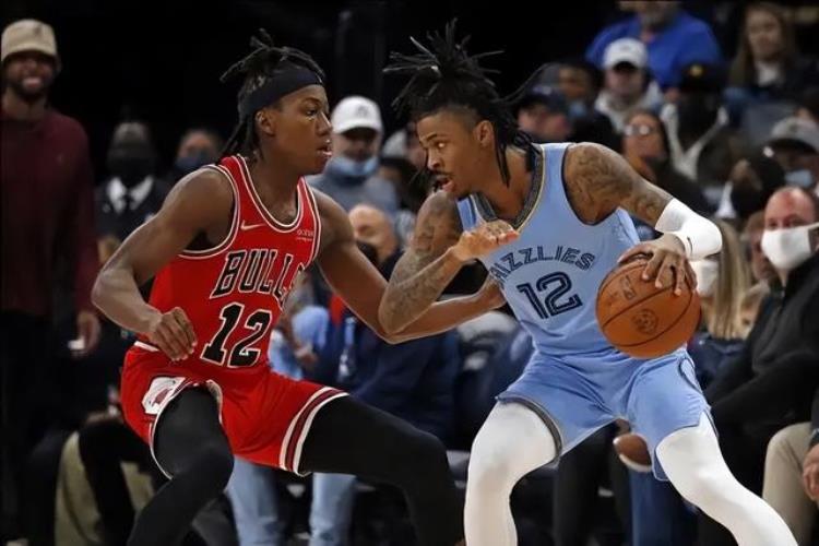 库里进步最快球员「NBA现役前十突破高手库里第二詹姆斯居尾欧文排名下跌」