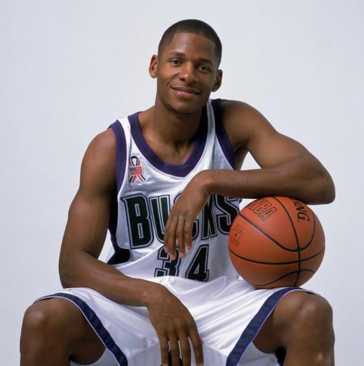 张伯伦的体能「精力充沛盘点NBA体力最好的十大球星张伯伦仅排第三名」