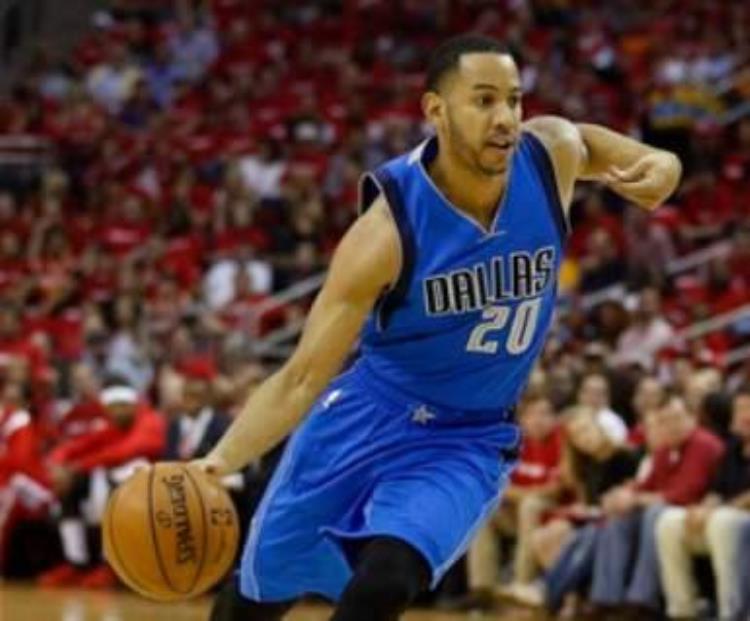 nba臂展比身高长的最高是多少「NBA体测数据纪录最长臂展之人达259cm有人摸高能到篮板上沿」