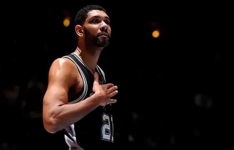 NBA75年历史里攻防一体最强阵容应该是哪5人