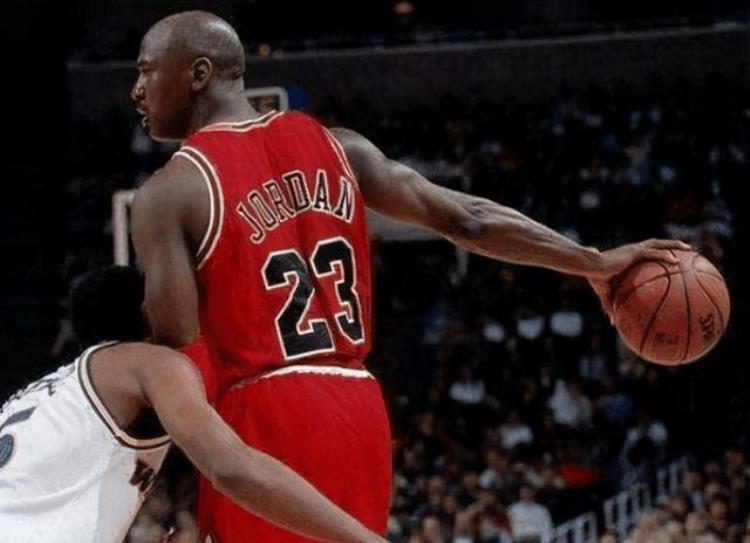 NBA单挑最强「NBA历史5大单挑王乔丹仅排第3杜兰特堪称顶级单打机器」