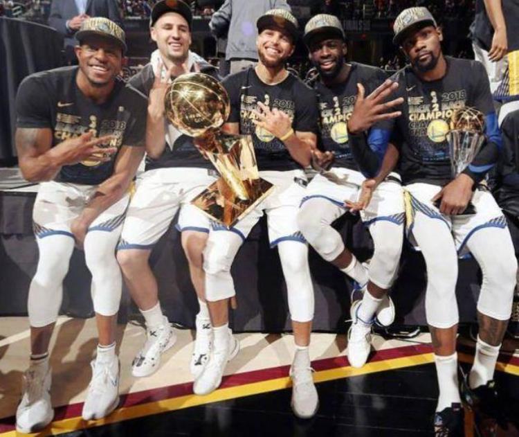 NBA十大组合「NBA历史上的十大最强组合」