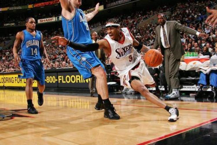 nba史上控球最好的球员「一代宗师盘点NBA控球能力最强的十名球星艾弗森仅排第二」
