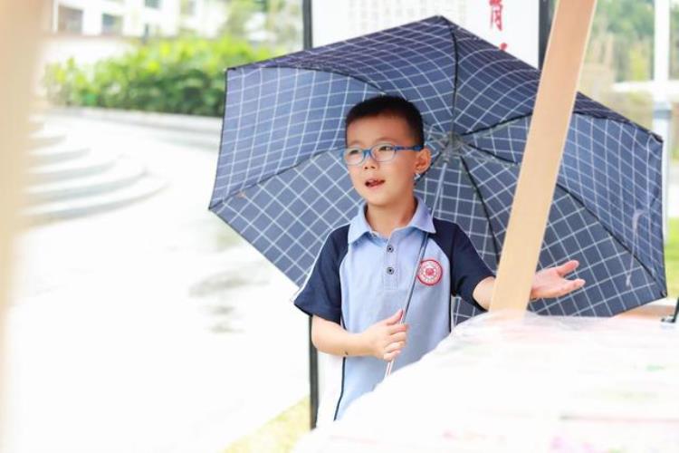 他会打乒乓球也会打篮球「假如姚明一边打篮球练乒乓球又踢足球他还会成为扣篮高手吗」