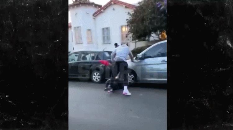 为什么jr是詹姆斯的带刀侍卫「昔日带刀侍卫JR当街打人谁还记得当初老詹空砍51分的名场面」