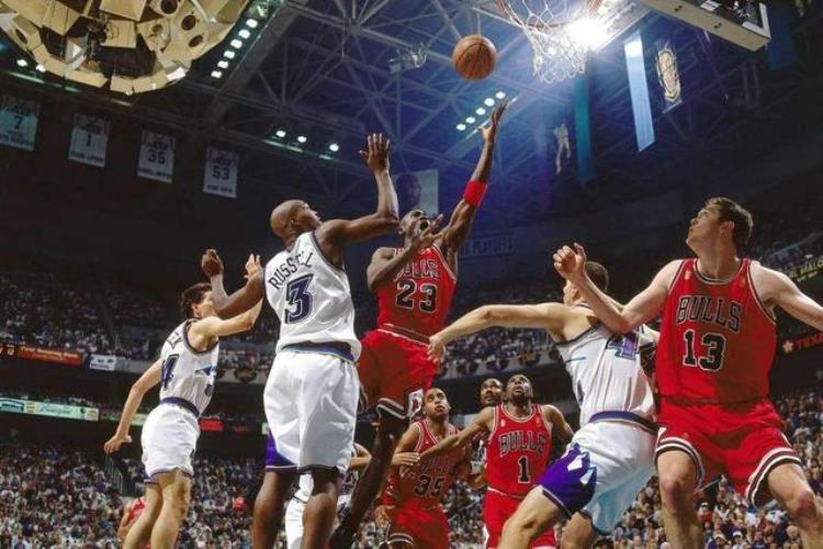 nba 节奏「以前NBA的比赛都是慢悠悠的节奏毫无战术的跑动」