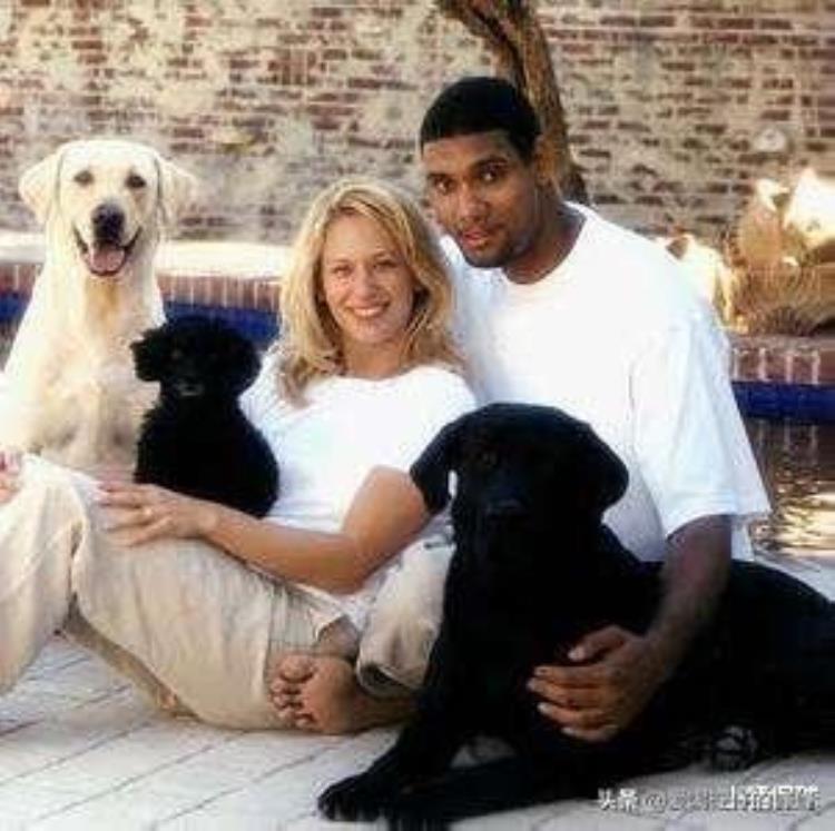 被绿的nba球星「头上绿油油的5位NBA巨星他被表弟绿最惨的他夫妻白人生黑娃」