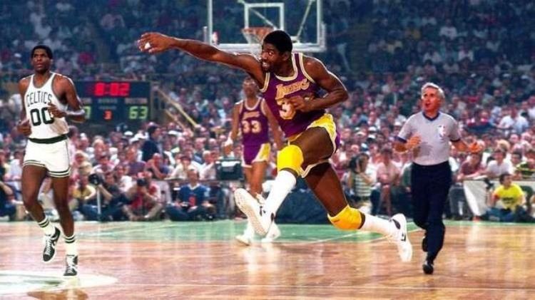 库里是不是最强的射手「美媒评选NBA各个领域最佳球星最强射手库里最强球员无争议」