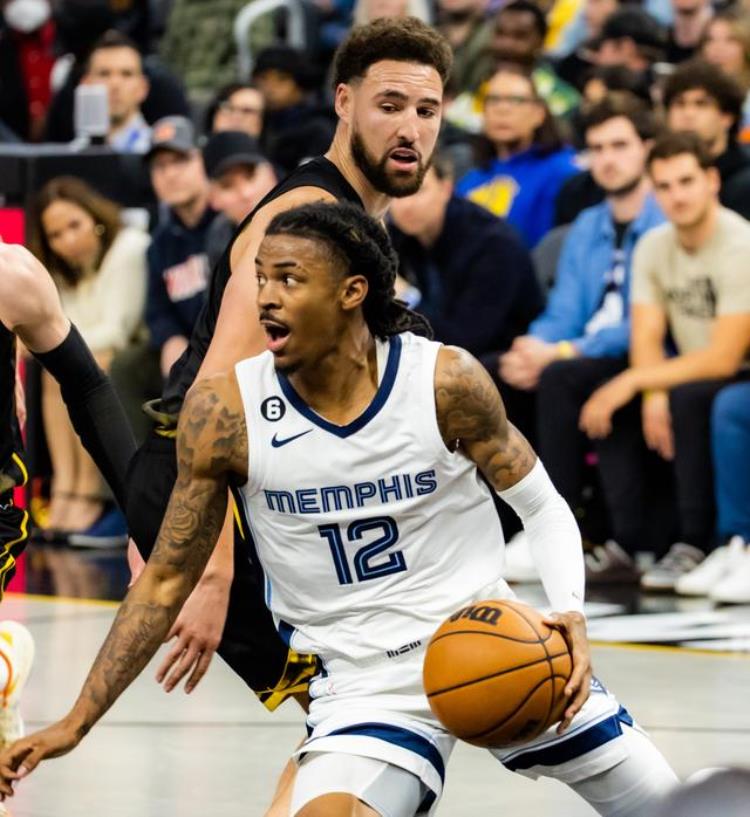 体育篮球nba常规赛勇士战胜灰熊队「体育篮球NBA常规赛勇士战胜灰熊」