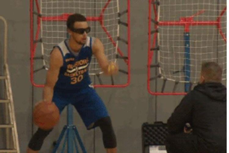NBA球星5种特殊训练法欧文塑料袋运球邓肯练格斗练成职业水平