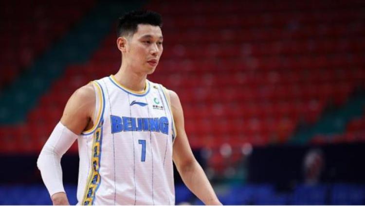 林书豪和姚明谁先进的nba「争议林书豪谈心目中的NBA历史前五姚明入选科比惨遭无视」
