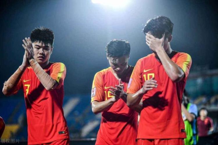 2022国足盘点男足惨败越南女足登顶亚洲李铁被查足协被批