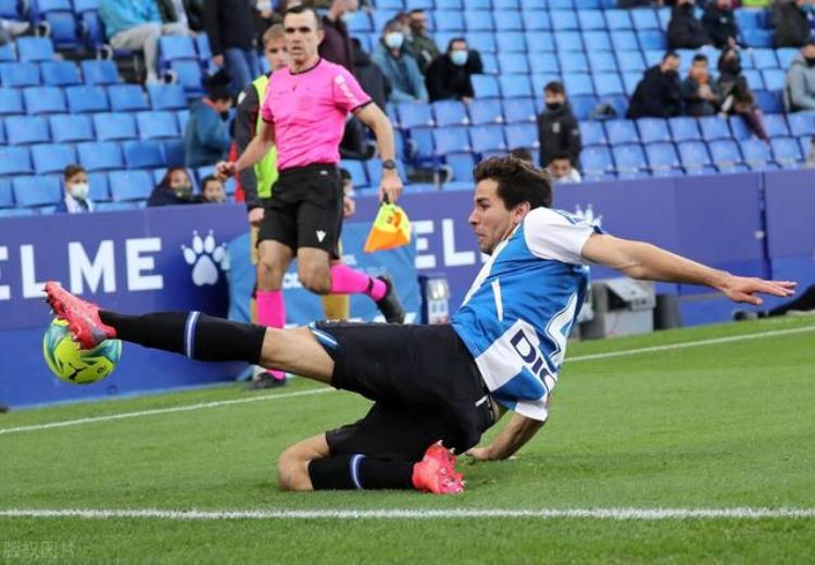 西班牙人又添一名国脚乌拉圭中卫西甲表现神勇被征召