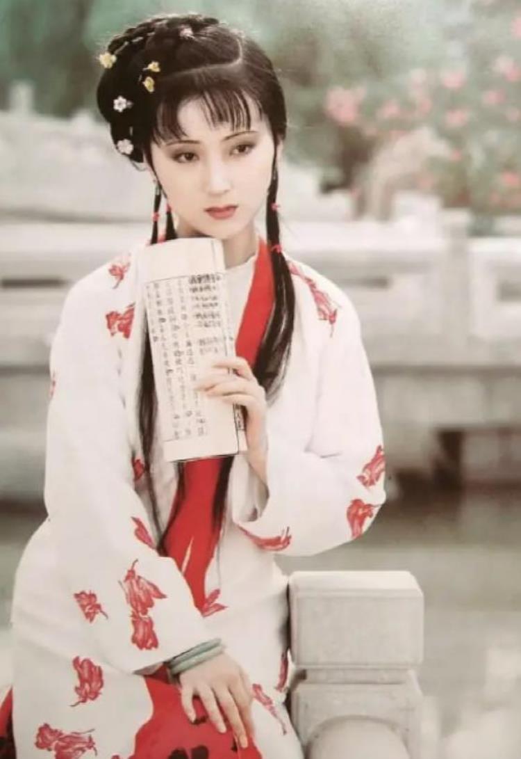 宝钗黛玉谁更美「10版林黛玉颜值对比谁配得上世外仙姝美誉谁是打酱油凑数」