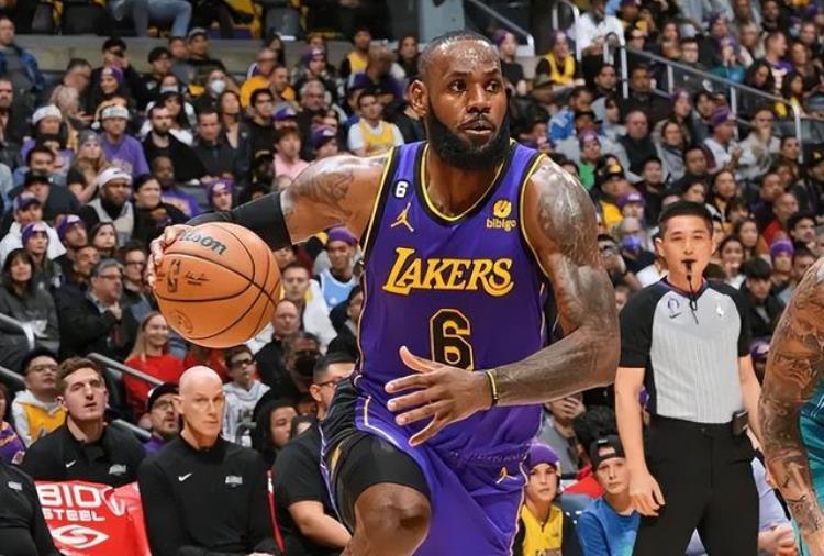 麦迪时刻和科比81分哪个难「NBA近30年最难破的5大纪录麦迪时刻落选科比81分第3」