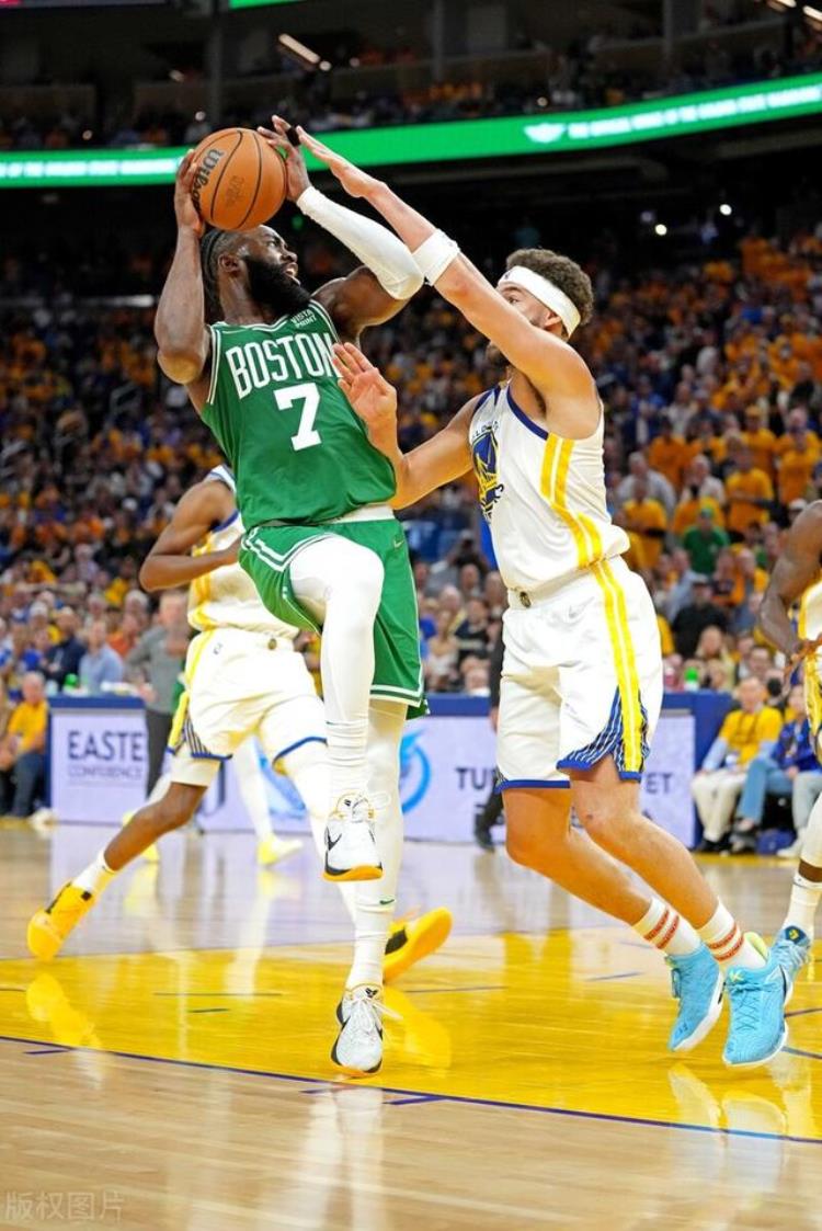 勇士今天和凯尔特人的比赛「6月9日NBA总决赛G3勇士VS凯尔特人」