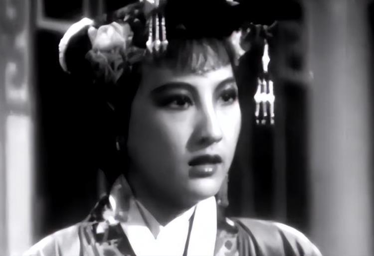 宝钗黛玉谁更美「10版林黛玉颜值对比谁配得上世外仙姝美誉谁是打酱油凑数」