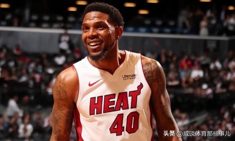 NBA最强吉祥物年均242分还坐了8年冷板凳可他还能赚6500万