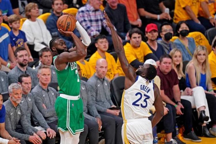 勇士今天和凯尔特人的比赛「6月9日NBA总决赛G3勇士VS凯尔特人」