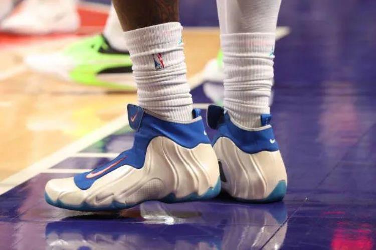 哈雷乔丹鞋「NBA球员上脚詹姆斯的里程碑战靴哈雷尔的2双狠鞋」