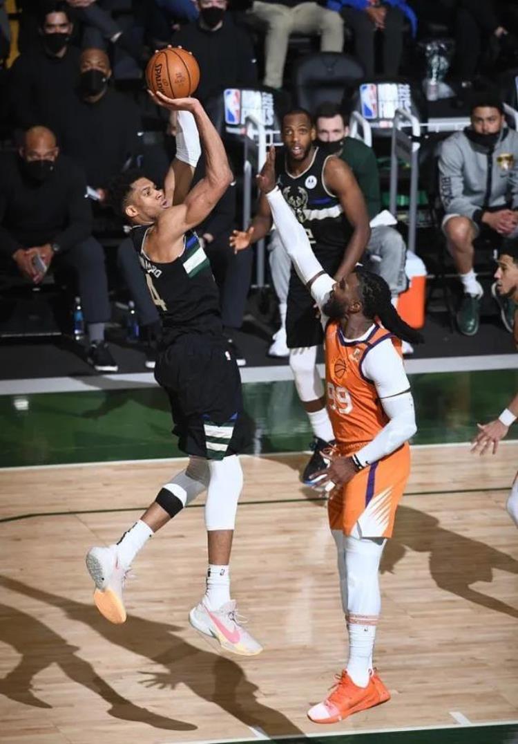 2020-21赛季NBA总决赛「历届nba总决赛巡礼之2020/21赛季」