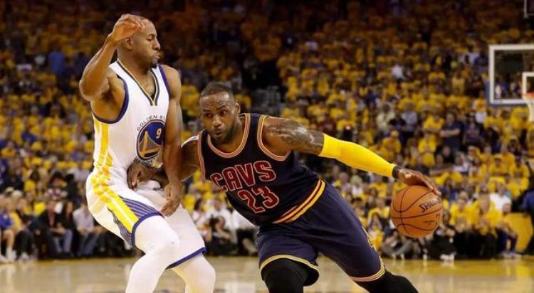 NBA15年总决赛球员数据詹姆斯场均35813288大战水花兄弟