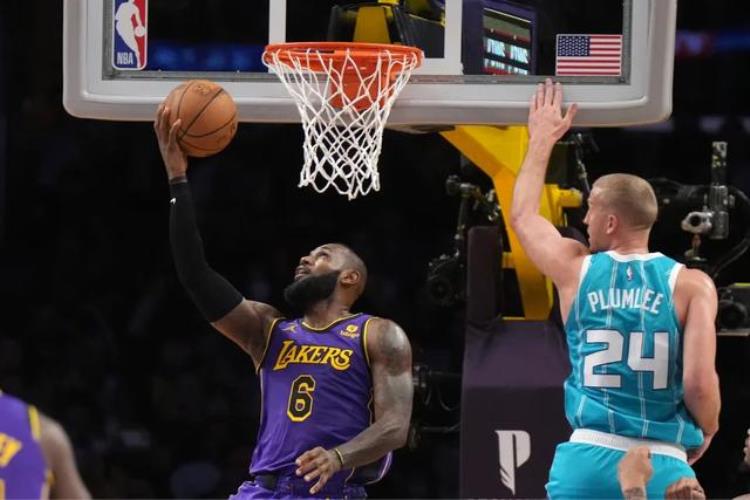 詹姆斯预计生涯得分「NBA每个年龄段的得分记录为詹姆斯量身打造的记录」